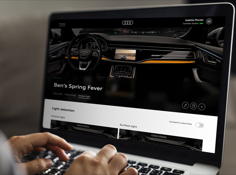 Enriching the passenger experience with custom third-party content